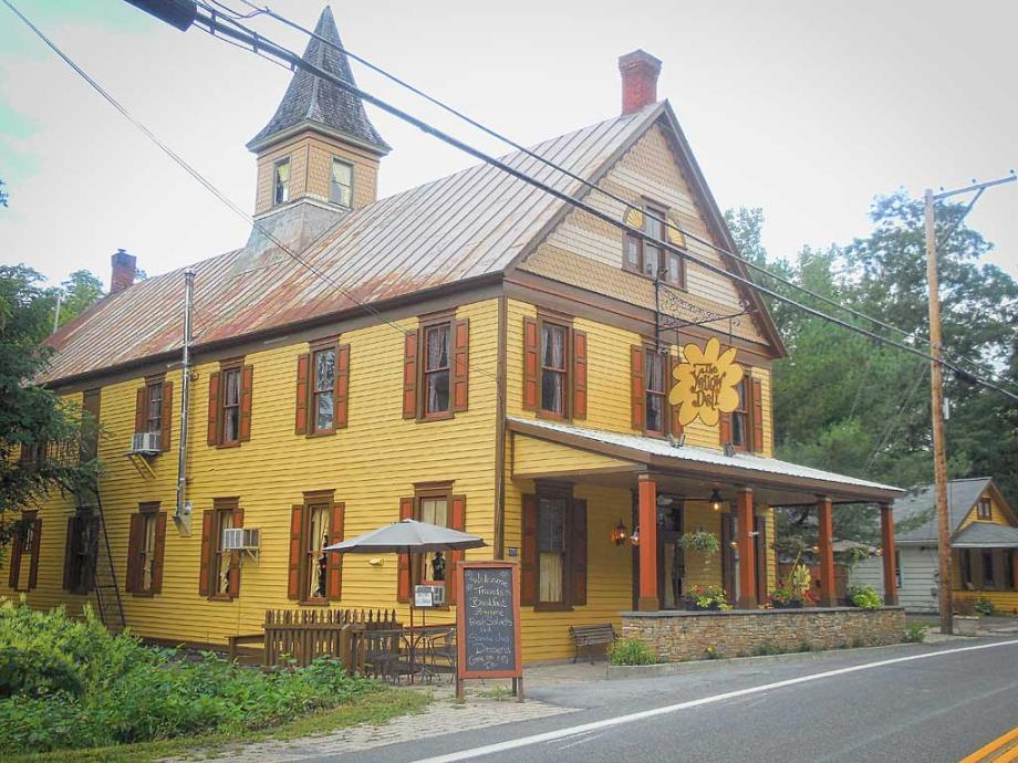 Oak Hill NY The Yellow Deli